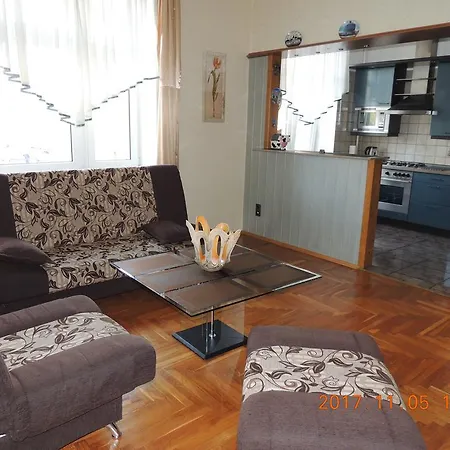 Apartment Olympic Akademicheskaya 13